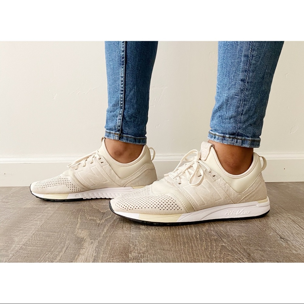 New Balance Cream 247 Sneakers